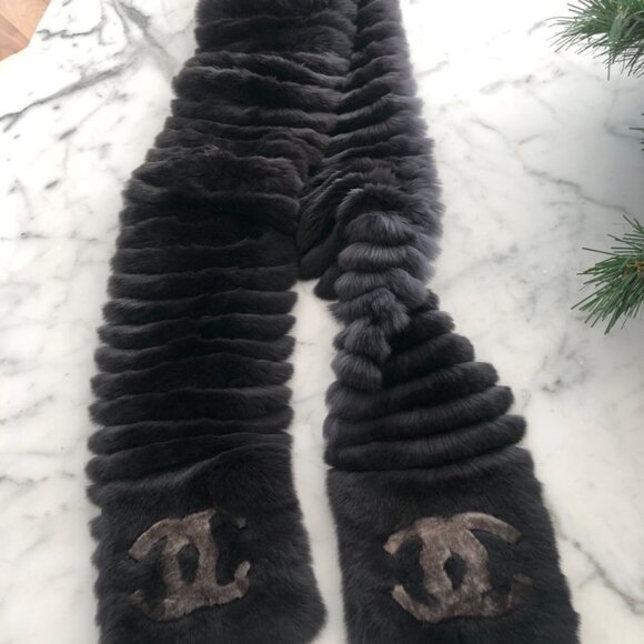 NWT Chanel 2014 Brown Orylag Rabbit Fur CC Stole Scarf - Picture 1 of 4